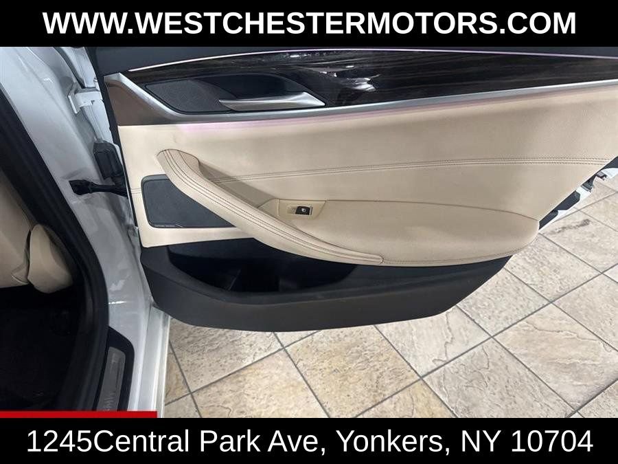 Used 2022 BMW 530e xDrive w/ Premium Package AWD/4WD image 18