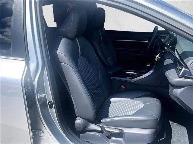 Used 2024 Toyota Camry SE FWD image 9