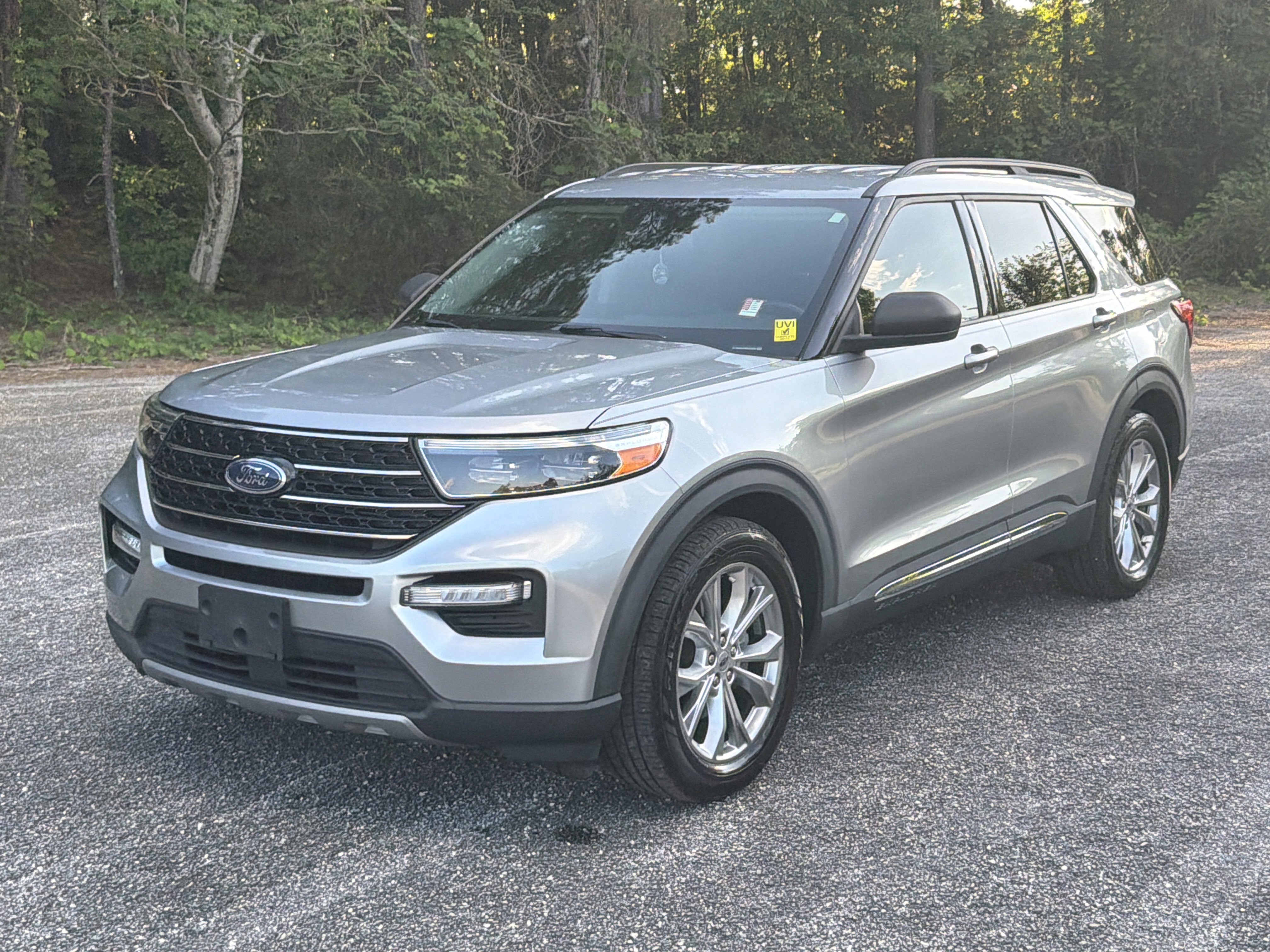 Used 2021 Ford Explorer XLT w/ Equipment Group 202A image 11