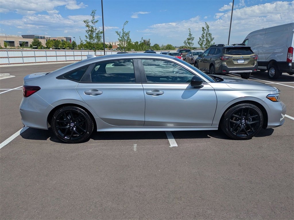 Used 2025 Honda Civic Sport image 2