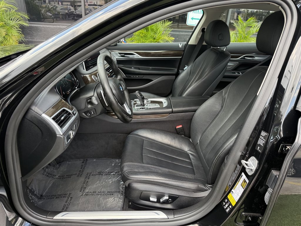 Used 2019 BMW 740i xDrive image 13