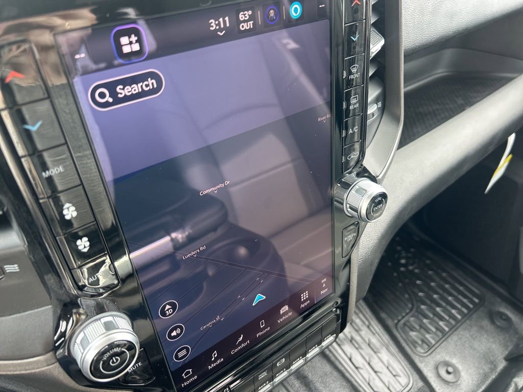 New 2026 RAM 5500 Tradesman AWD/4WD image 16