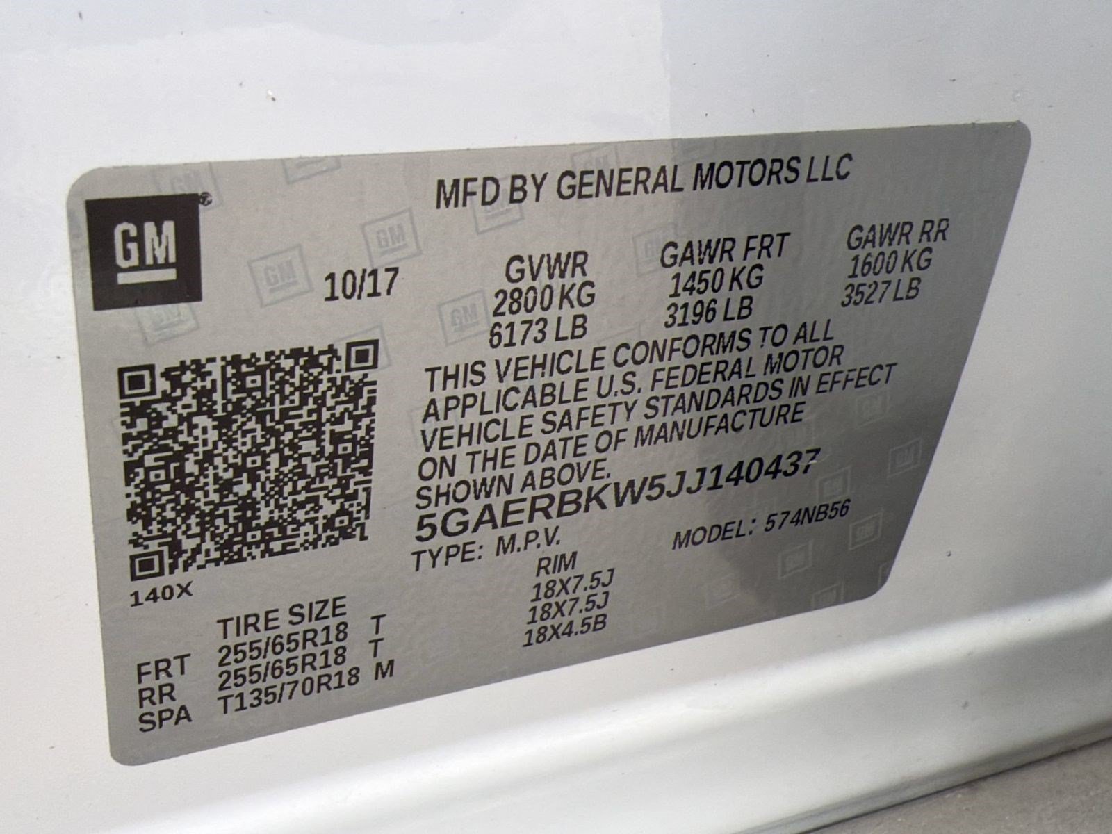 Certified 2018 Buick Enclave Essence FWD image 24
