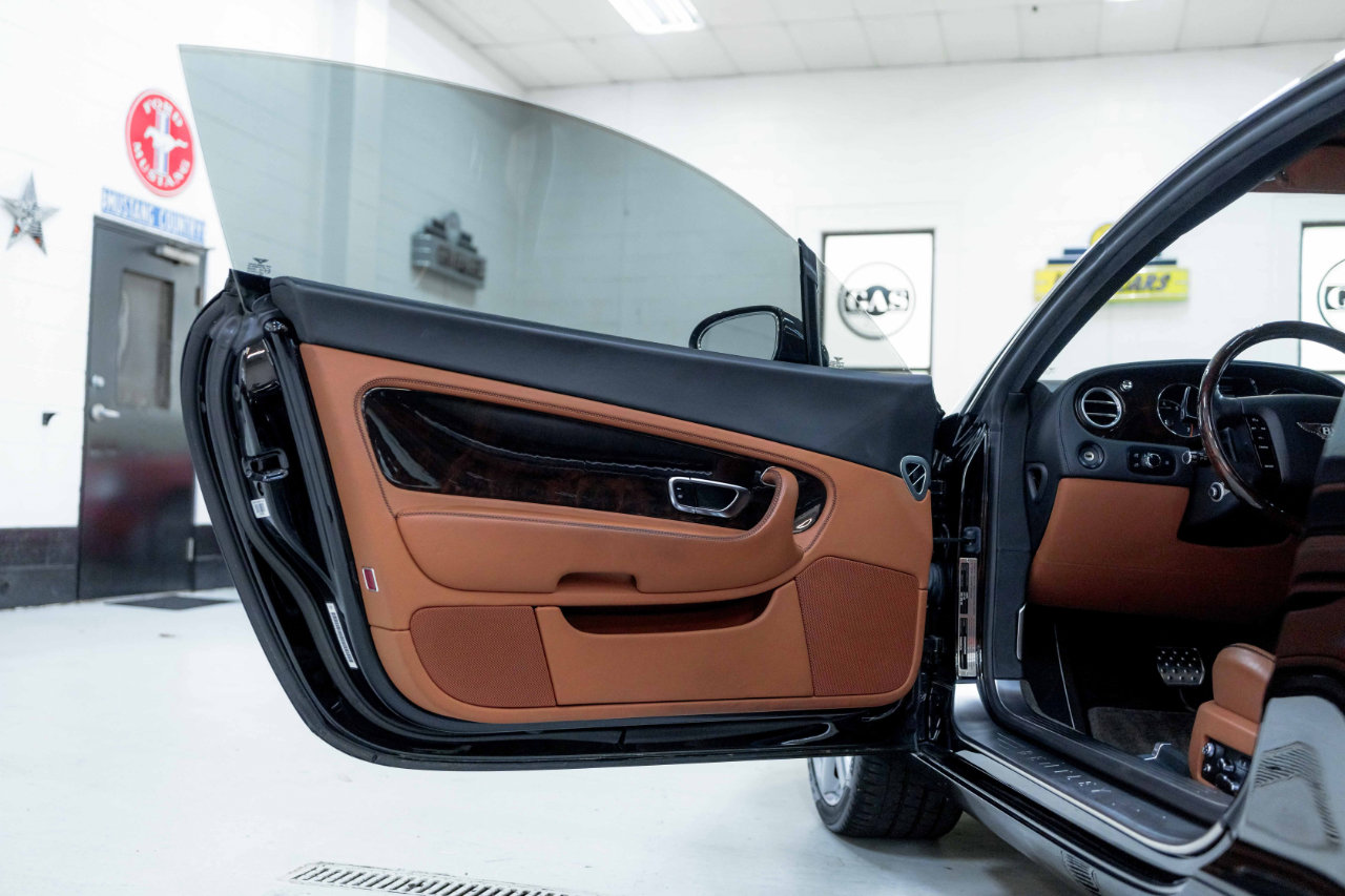 Used 2006 Bentley Continental GT image 44