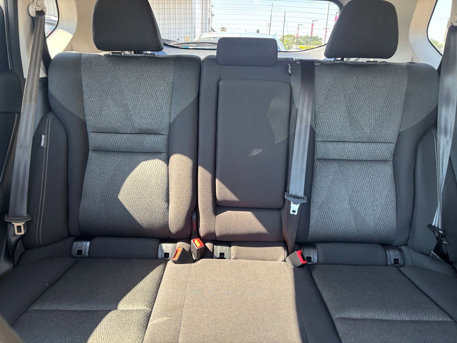 Used 2025 Nissan Rogue SV AWD/4WD image 40