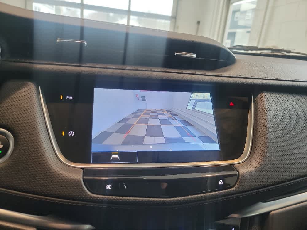Used 2024 Cadillac XT5 Premium Luxury image 15