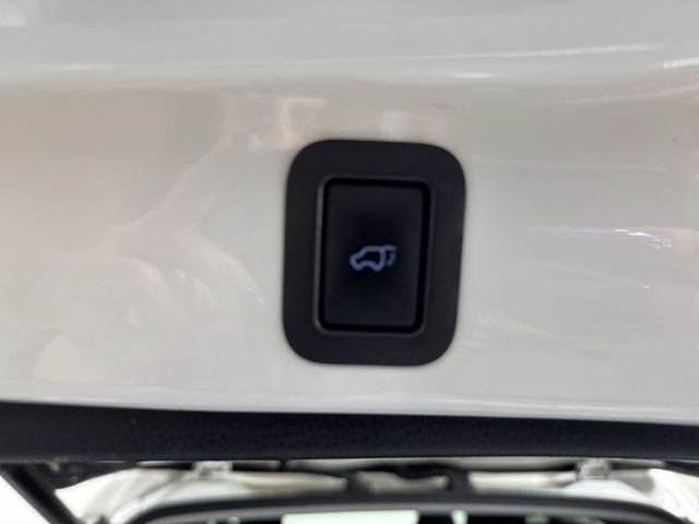 Used 2017 Toyota Highlander XLE image 37
