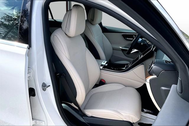 Certified 2023 Mercedes-Benz C 300 4MATIC Sedan image 32