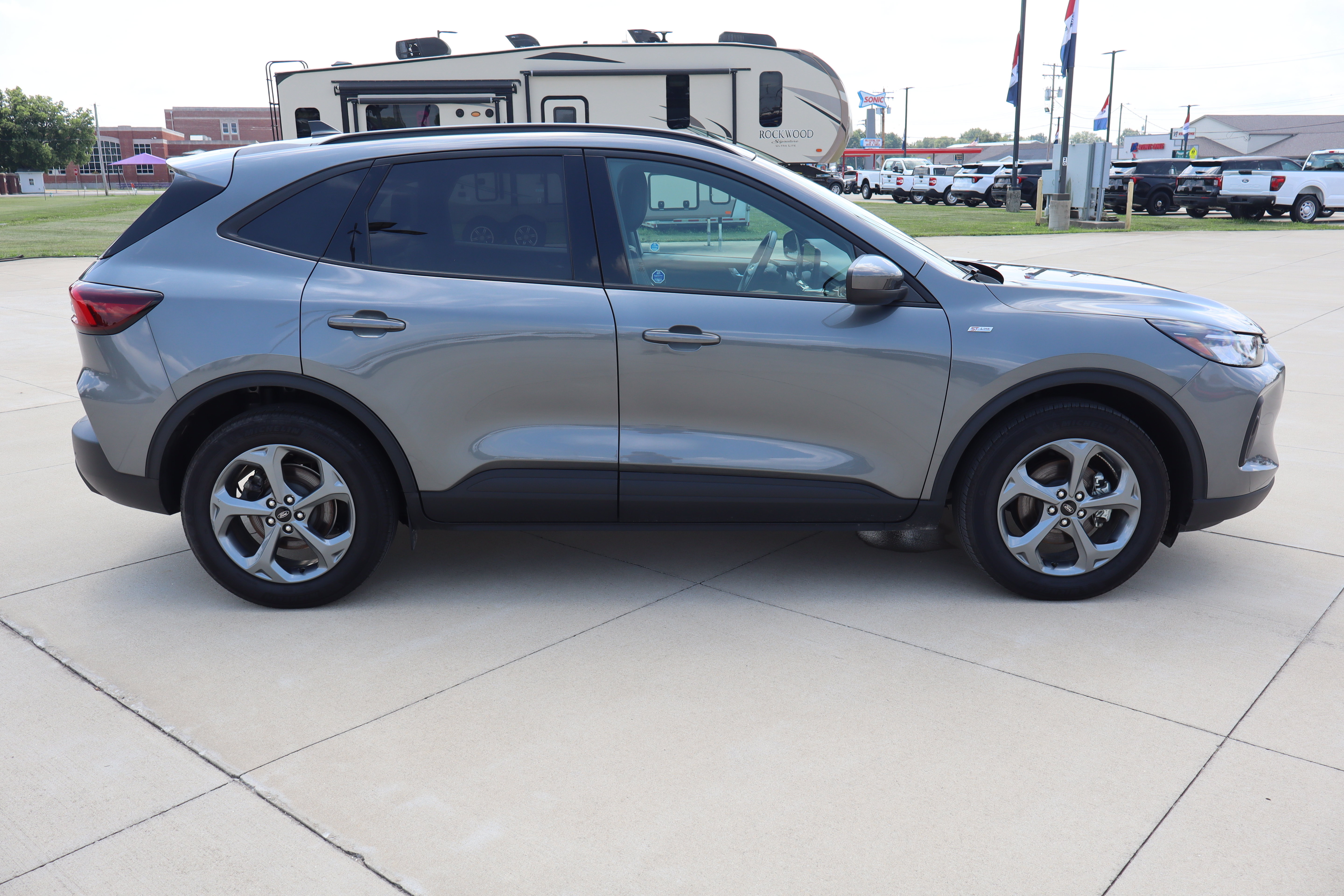 Used 2025 Ford Escape ST-Line Select w/ Tech Pack #1 AWD/4WD image 5