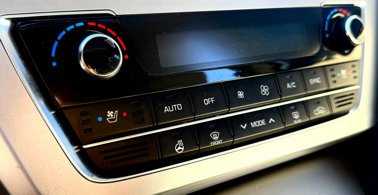 Used 2016 Hyundai Sonata Limited w/ Option Group 04 image 25