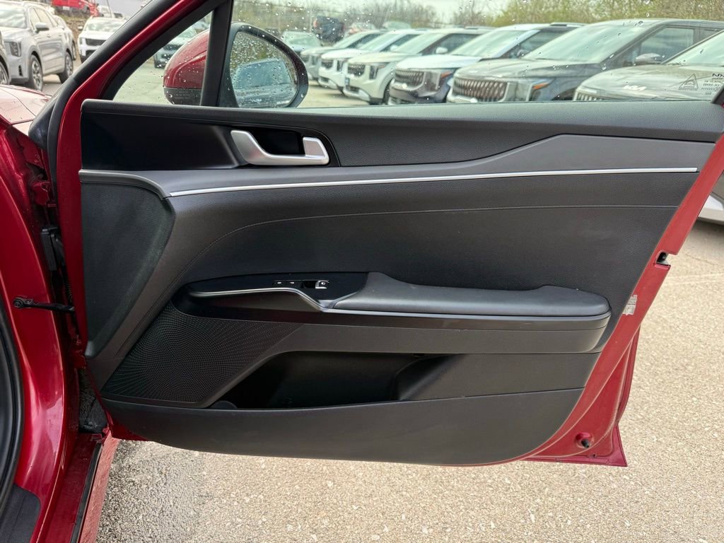 Used 2022 Kia K5 LXS image 21