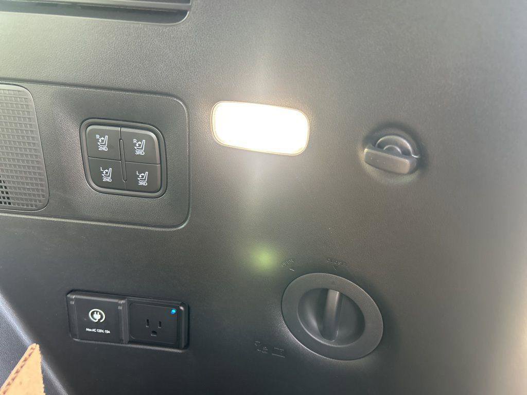 New 2026 Hyundai Ioniq 9 Limited w/ Tow & Go Package image 37