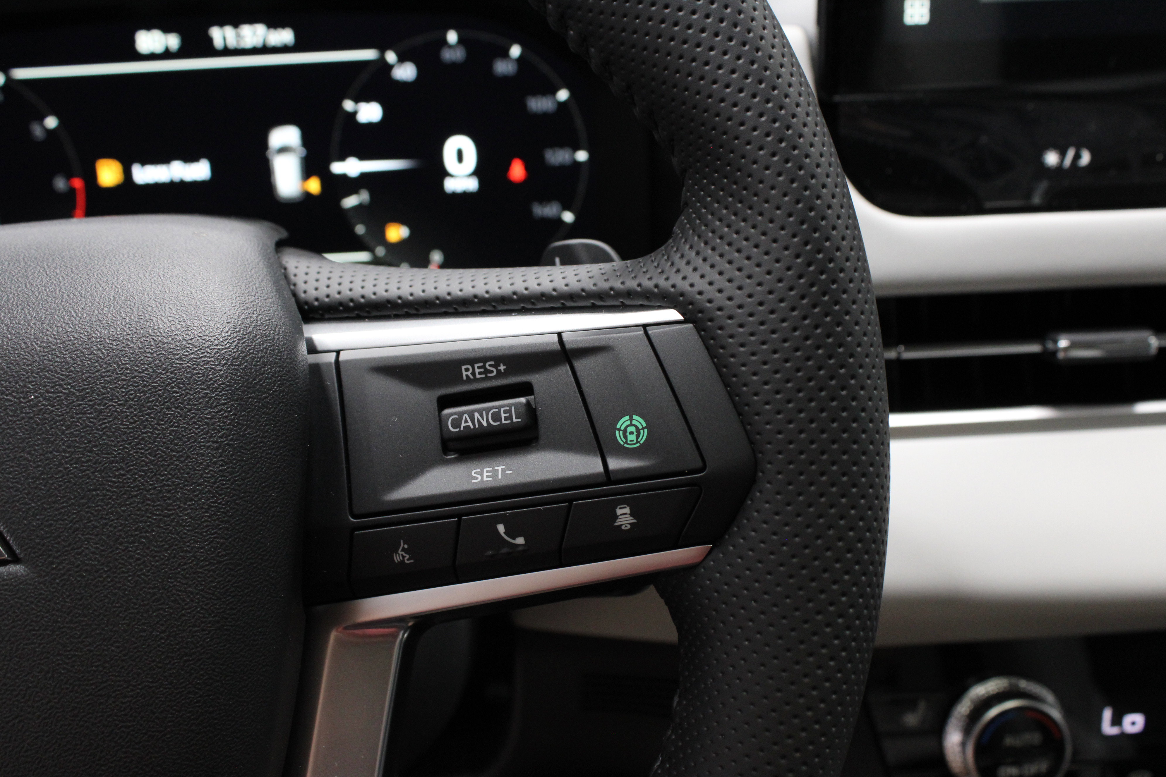 New 2025 Mitsubishi Outlander SE image 26