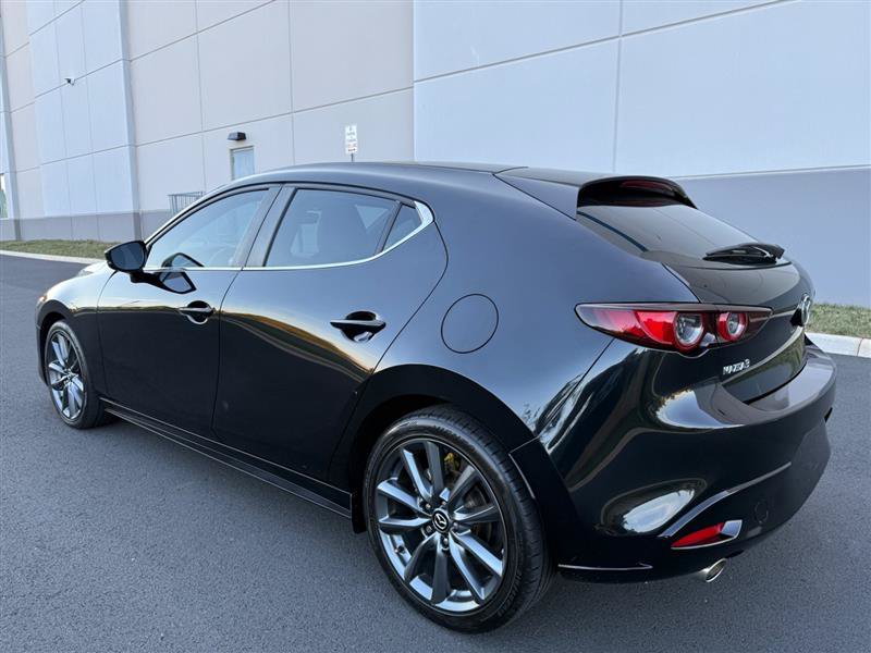 Used 2019 MAZDA MAZDA3 Hatchback FWD image 9