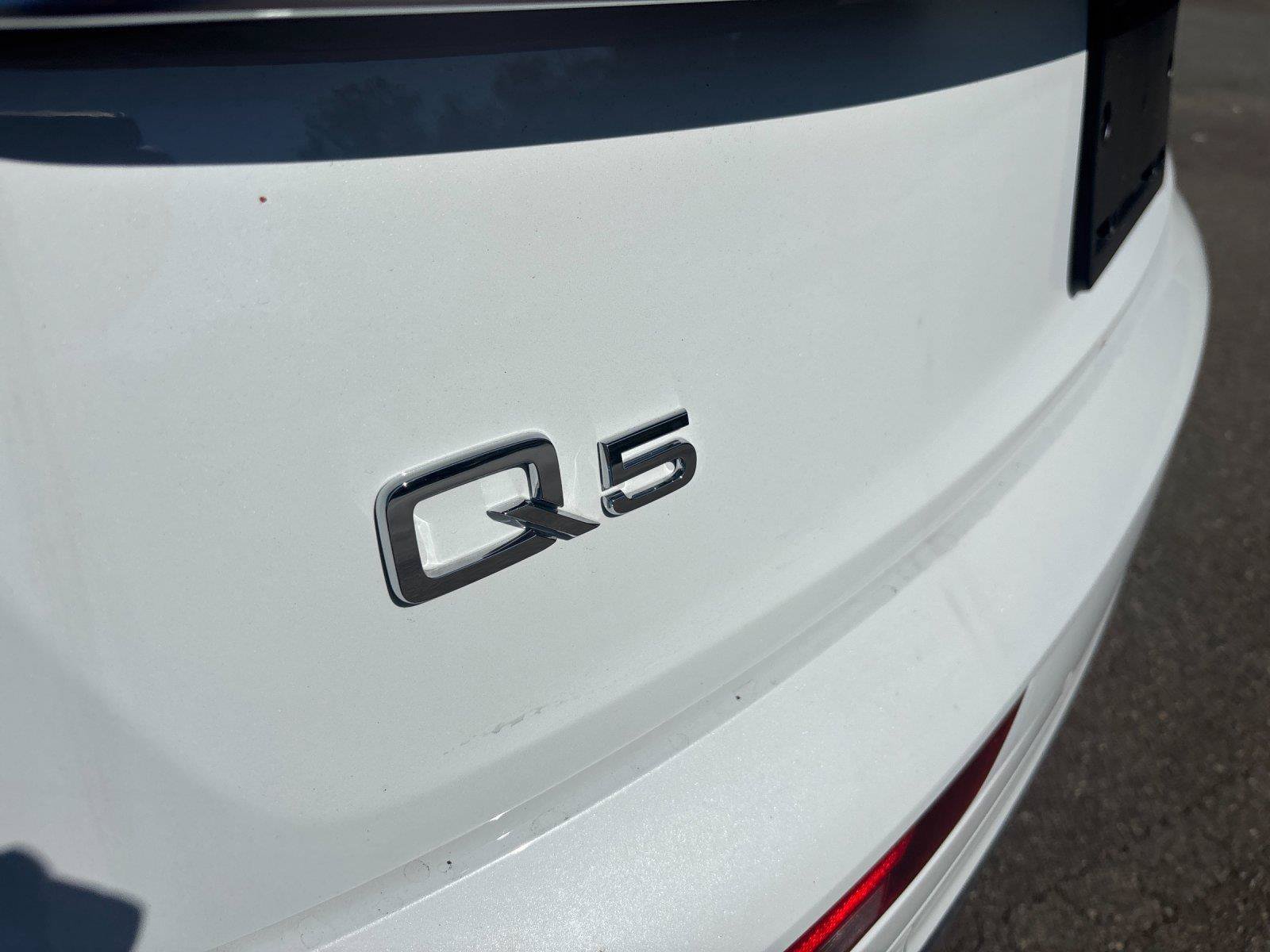 Used 2023 Audi Q5 2.0T Premium AWD/4WD image 11