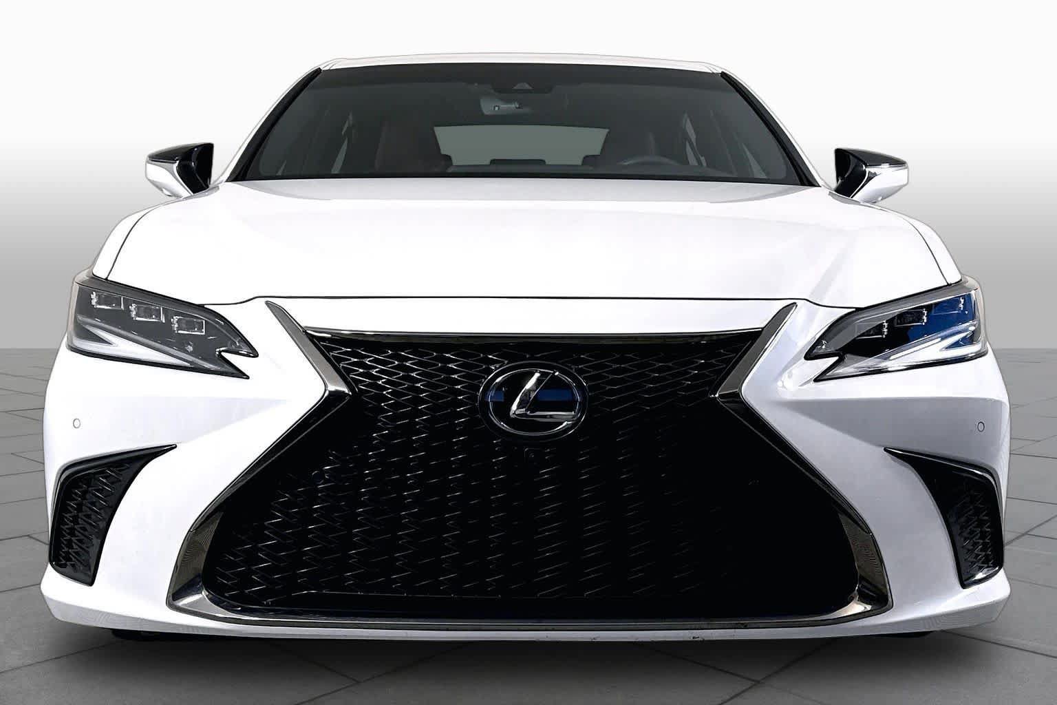 Used 2023 Lexus ES 350 F Sport w/ Accessory Package (Z2) FWD image 4