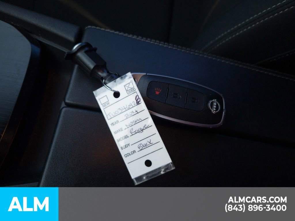Used 2024 Nissan Rogue S image 15