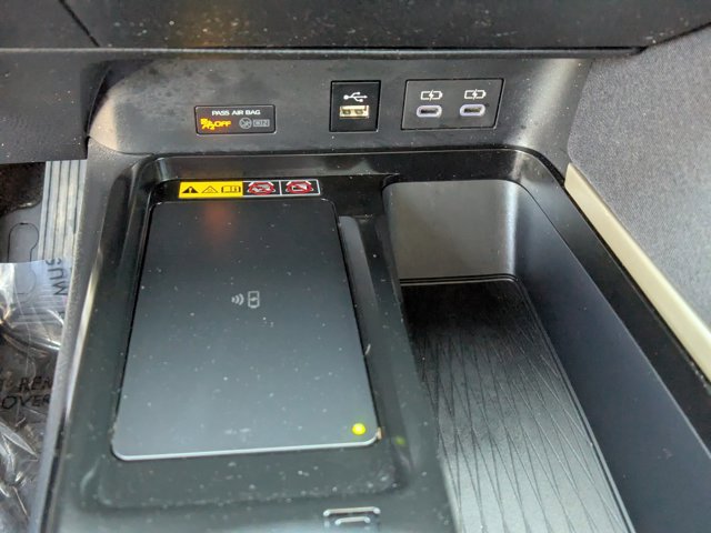 Used 2025 Toyota Camry LE FWD image 15