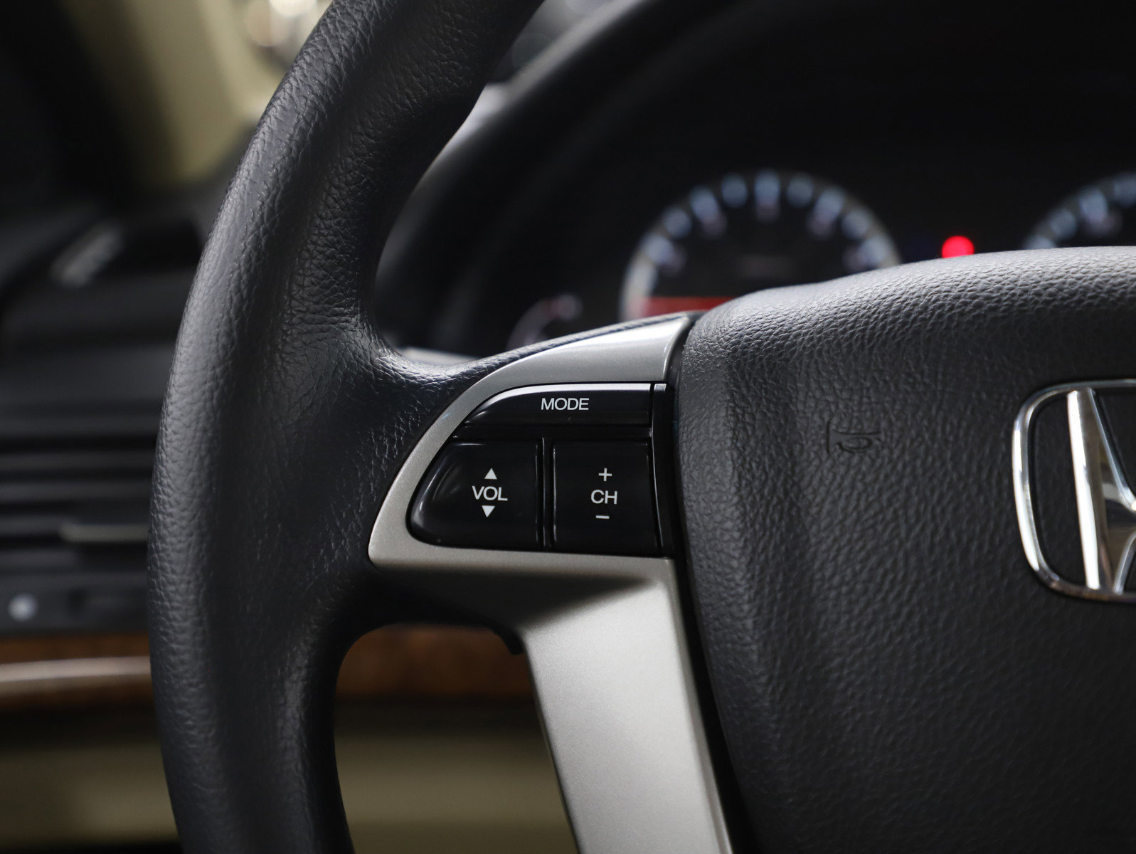 Used 2011 Honda Accord EX image 22