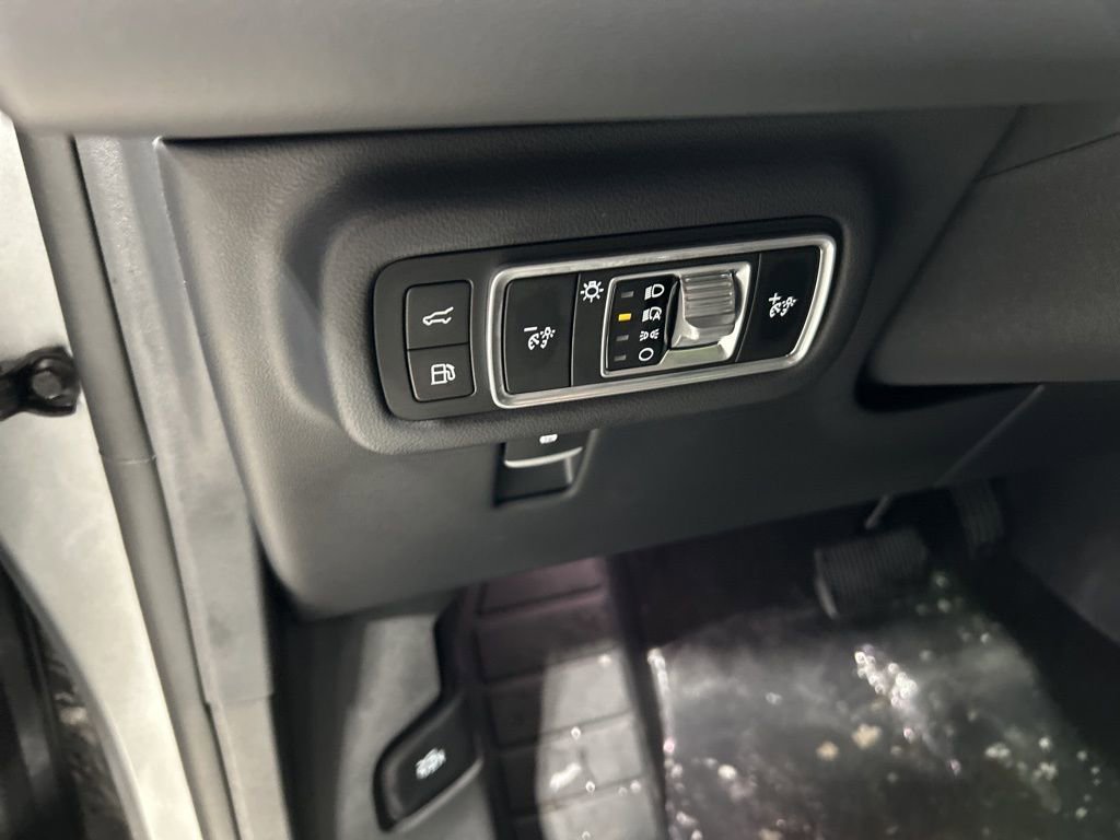 New 2026 Lincoln Nautilus Reserve w/ Jet Appearance Package image 11