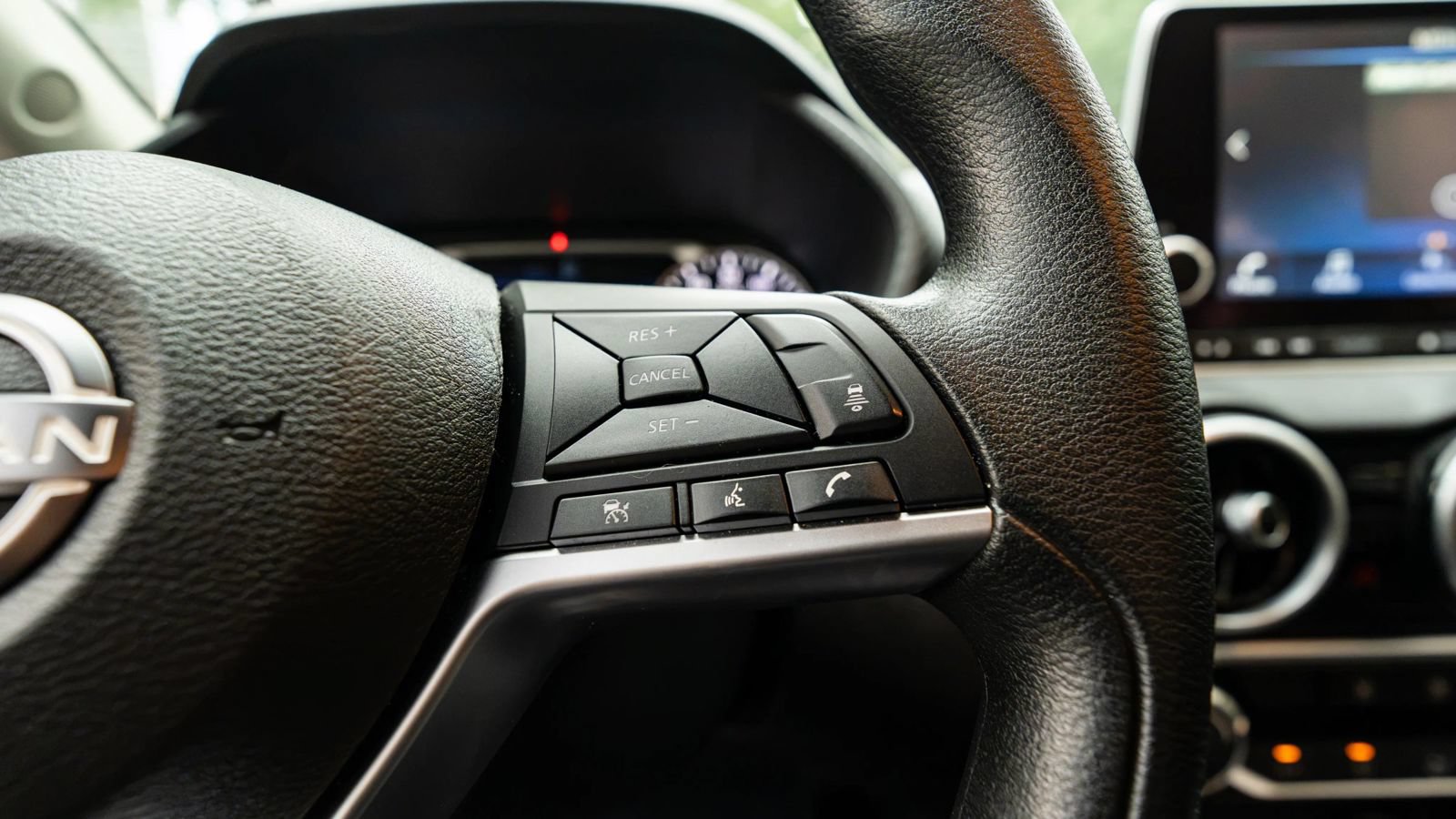 Used 2025 Nissan Sentra SV FWD image 31