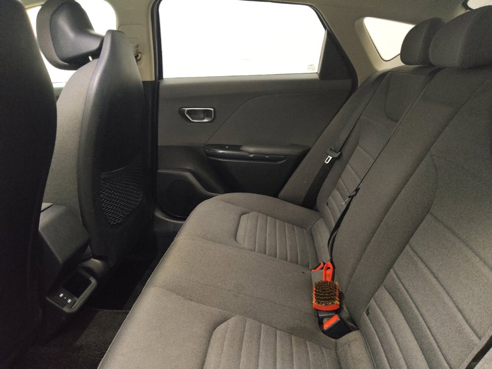 Used 2025 Kia K4 EX FWD image 18