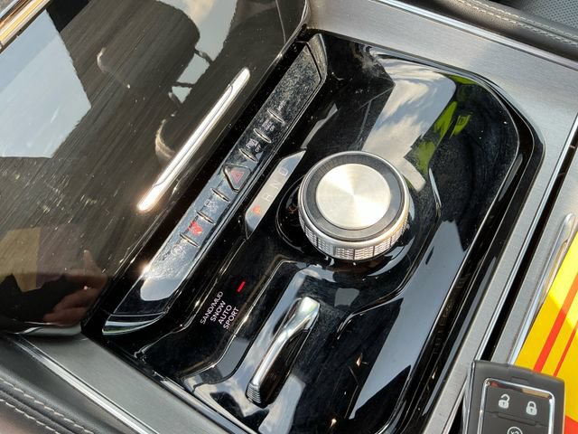 Used 2024 Jeep Wagoneer Series II AWD/4WD image 36