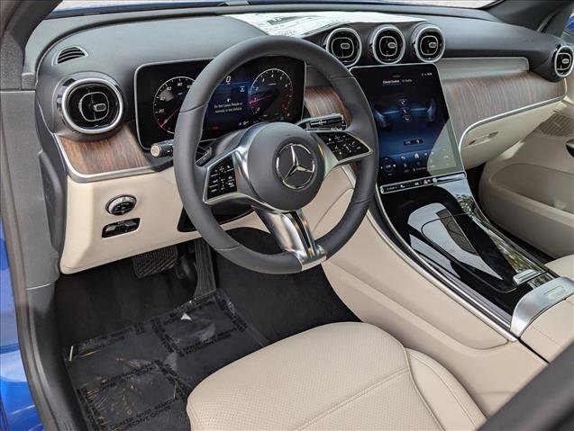 New 2026 Mercedes-Benz GLC 300 image 3