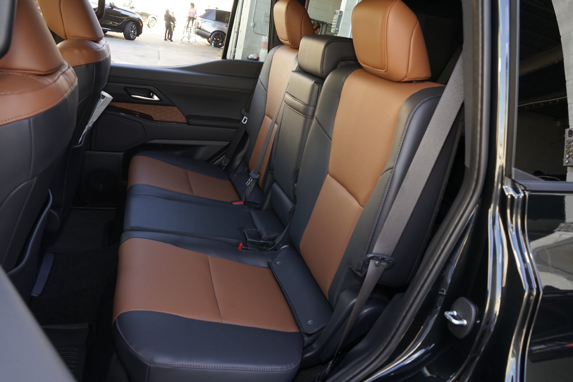 Used 2026 Lexus GX 550 w/ Accessory Package (2T) AWD/4WD image 20