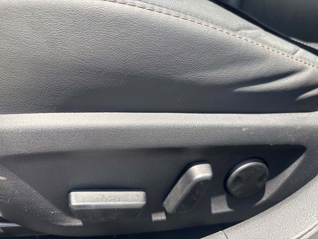 Used 2024 MAZDA MAZDA3 s FWD image 10