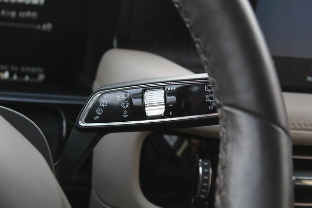 Certified 2022 Lincoln Nautilus Reserve image 19