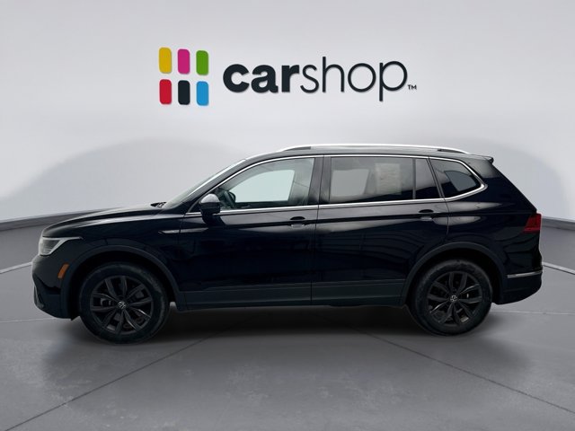 Used 2023 Volkswagen Tiguan SE AWD/4WD image 2