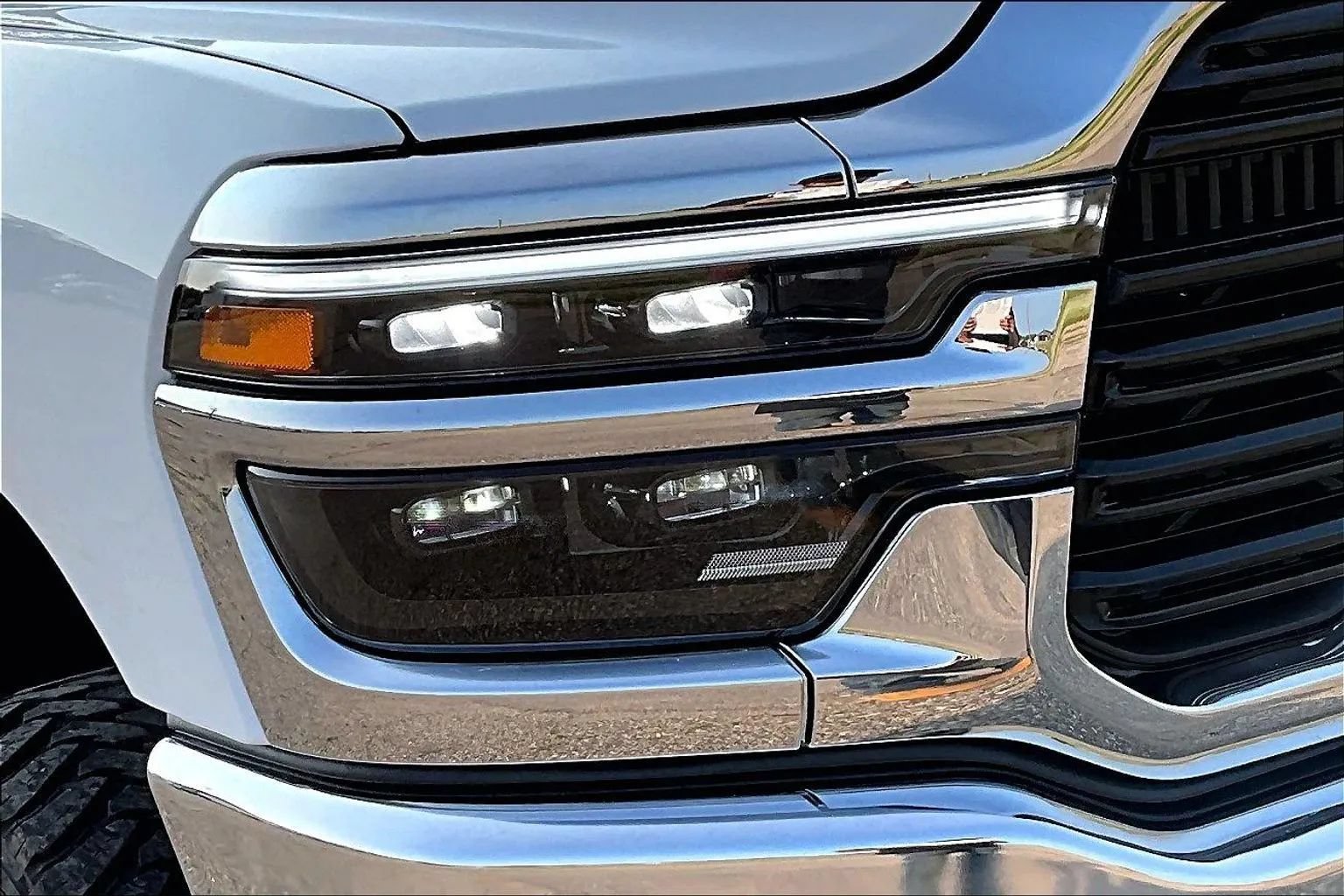 Used 2025 RAM 2500 Laramie w/ Towing Technology Group AWD/4WD image 31