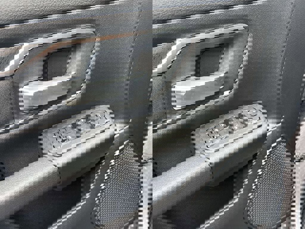 New 2026 RAM 1500 Big Horn AWD/4WD image 6