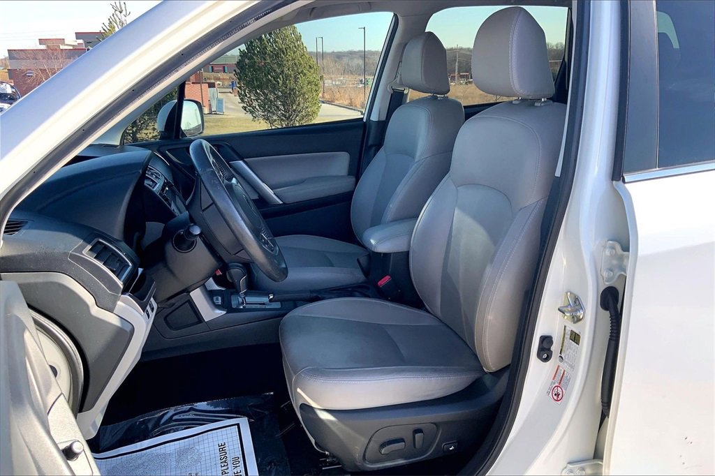 Used 2017 Subaru Forester 2.5i Limited image 9