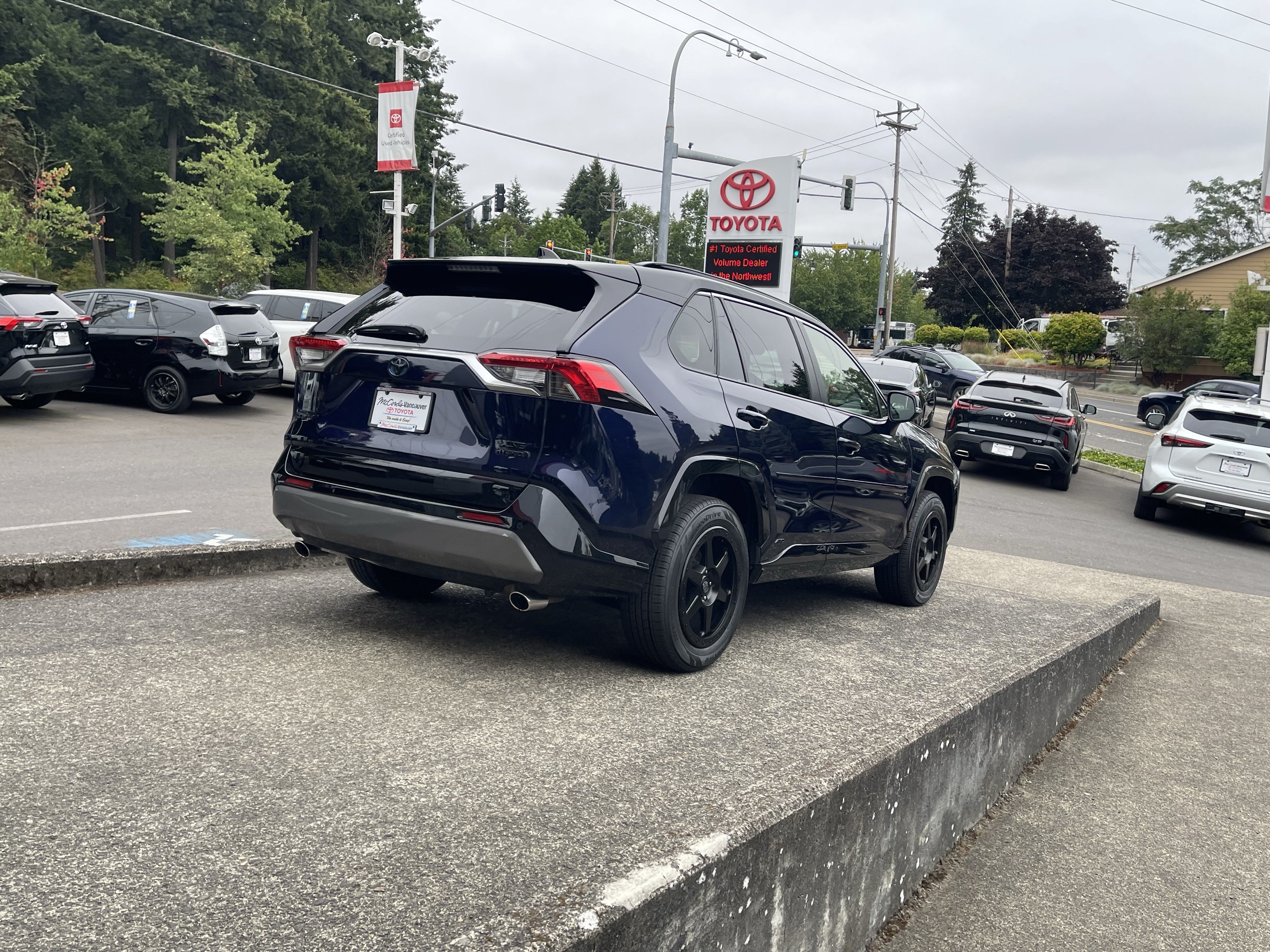 Certified 2019 Toyota RAV4 XSE AWD/4WD image 8
