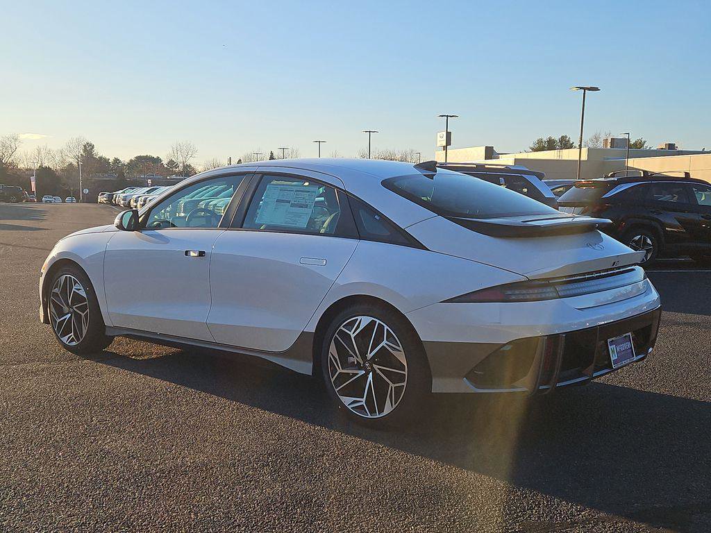 New 2025 Hyundai Ioniq 6 SEL image 2