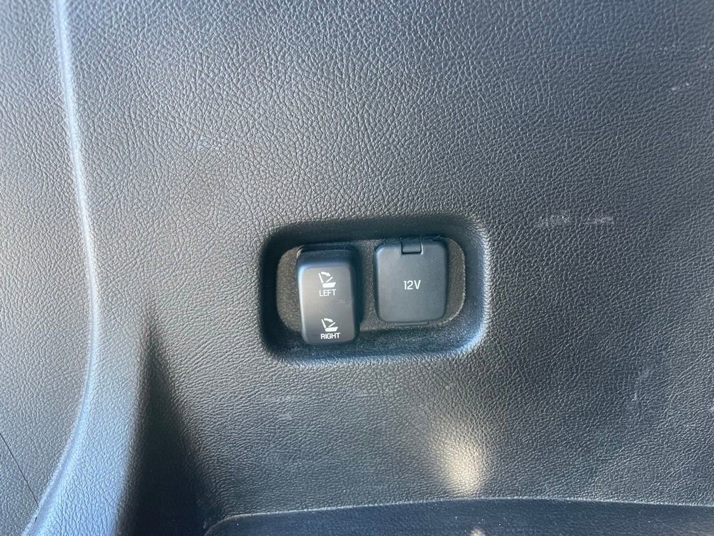 Used 2023 Ford Edge SEL image 32