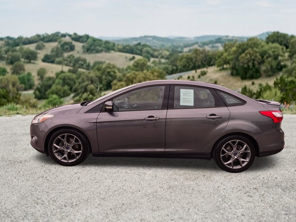 Used 2013 Ford Focus SE FWD image 5