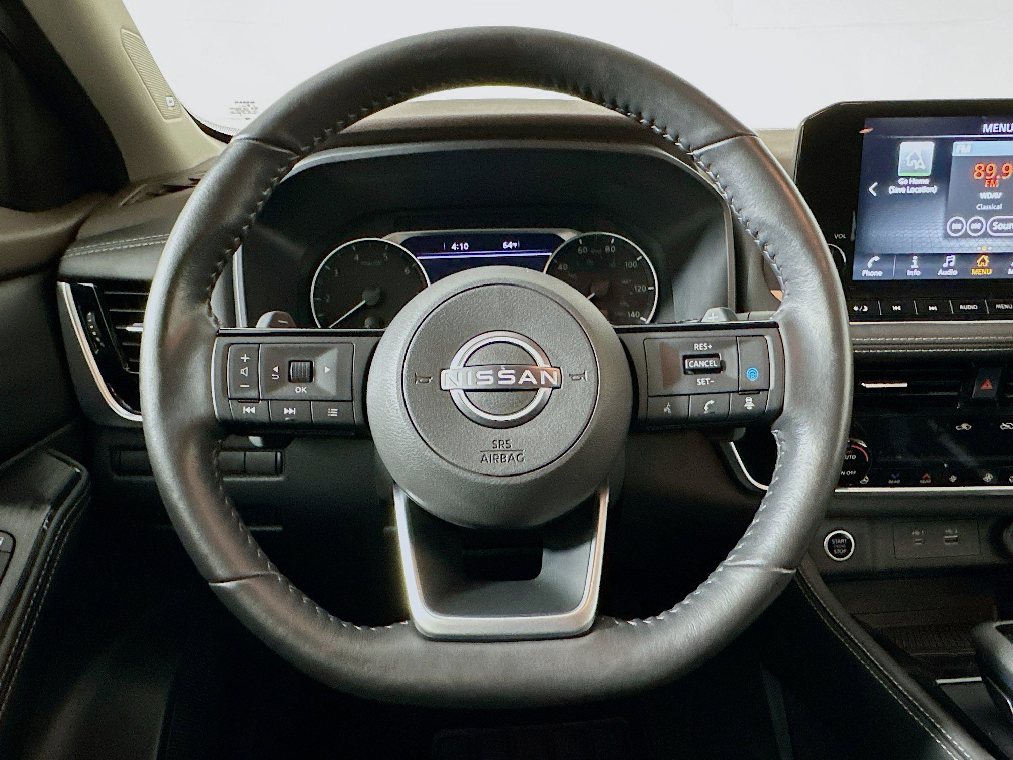 Used 2023 Nissan Rogue SL w/ SL Premium Package image 18