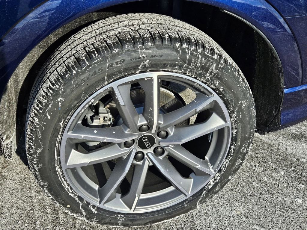 New 2025 Audi Q3 2.0T Premium image 16