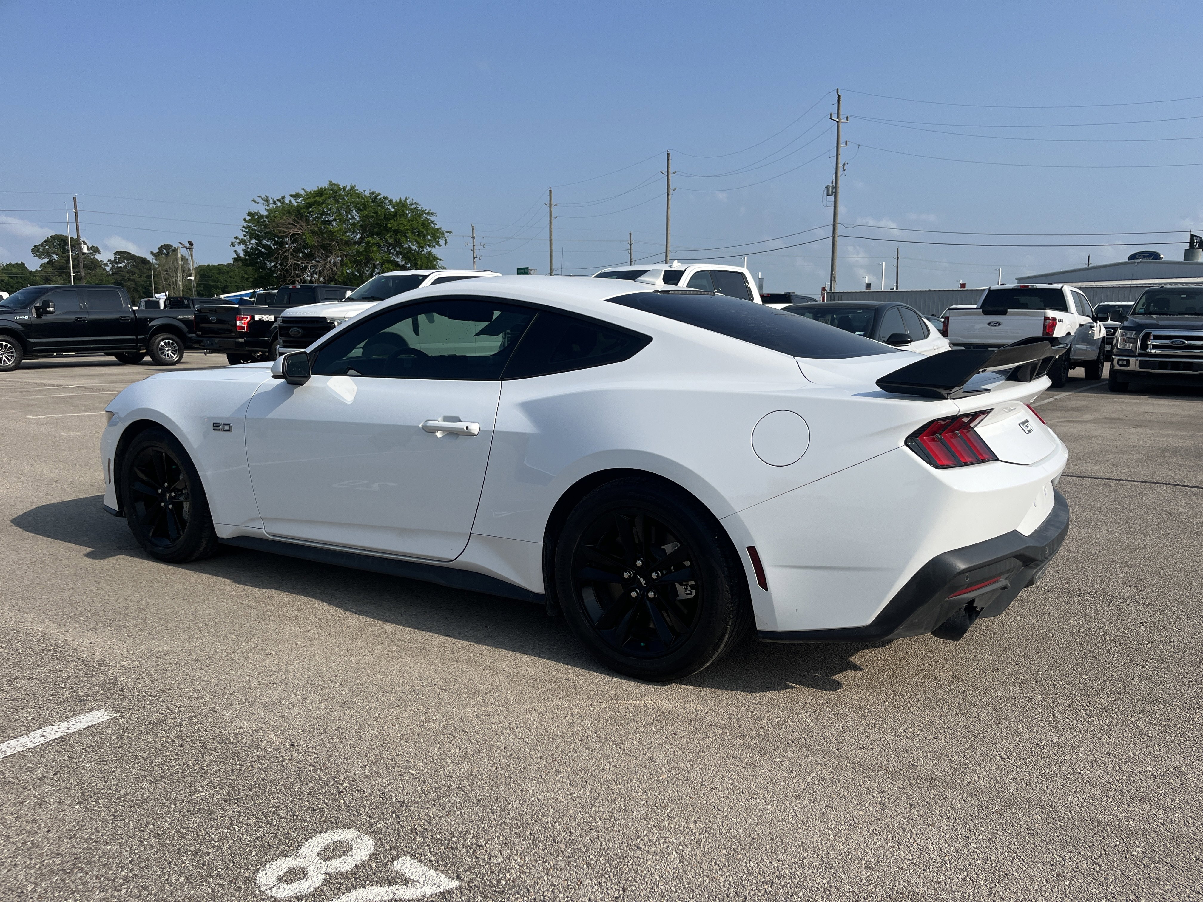 Used 2025 Ford Mustang GT RWD image 3