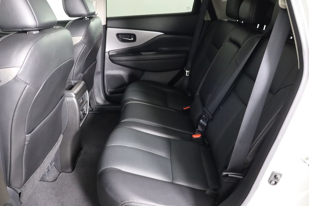 Used 2021 Nissan Murano SL w/ SL Moonroof Package FWD image 16