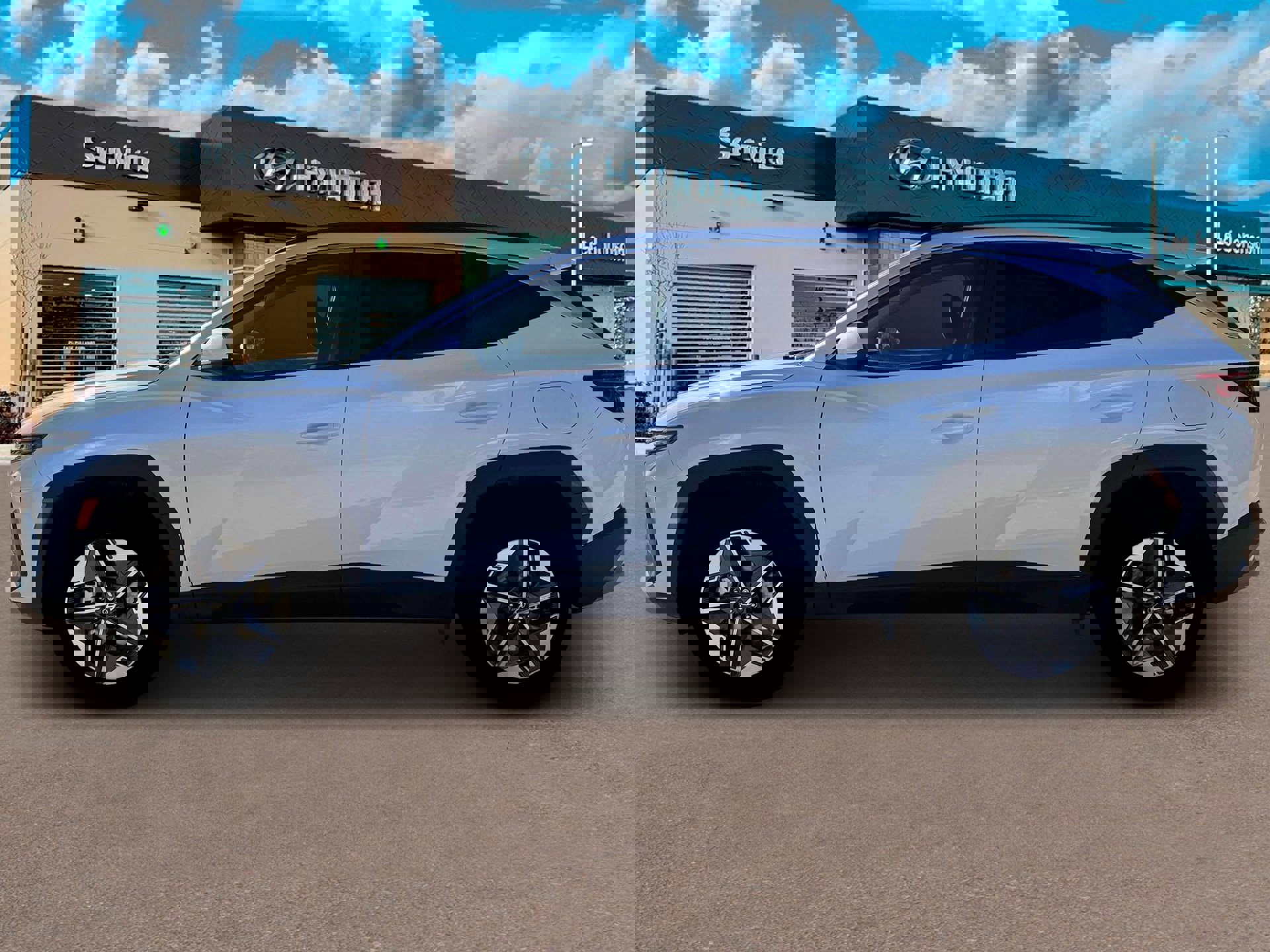New 2026 Hyundai Tucson SEL image 3