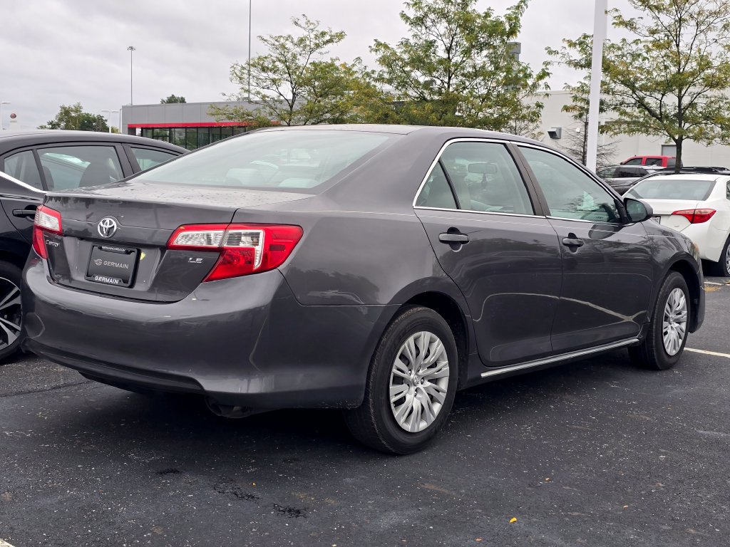 Used 2014 Toyota Camry LE FWD image 7