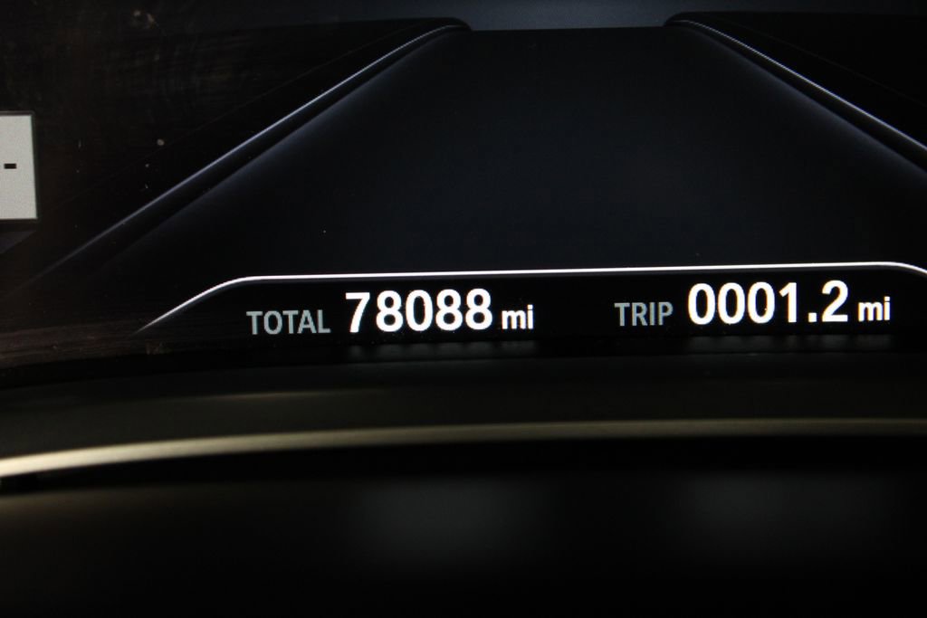 Used 2019 BMW 750i w/ Executive Package RWD image 29