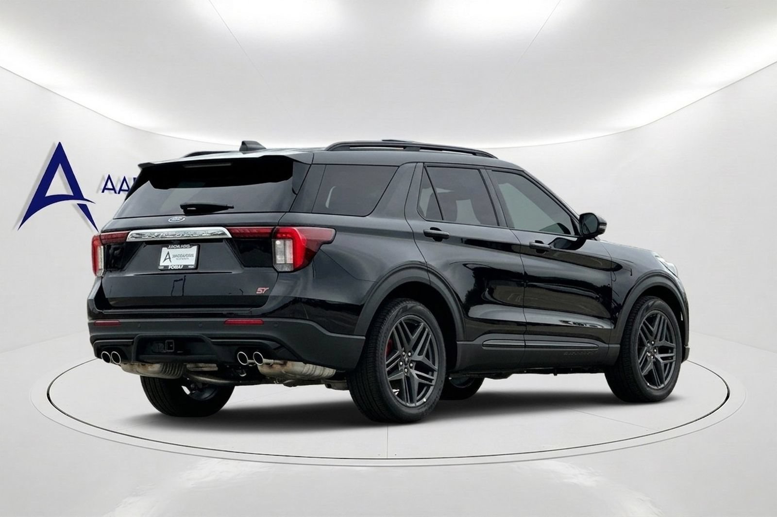 New 2025 Ford Explorer ST-Line w/ Premium Package RWD image 5