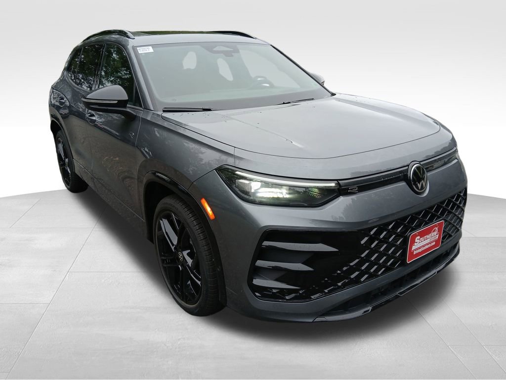 New 2026 Volkswagen Tiguan SE R-Line image 7