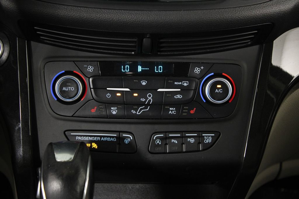 Used 2019 Ford Escape Titanium image 19