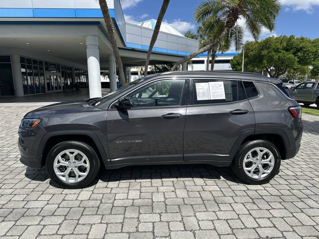 Used 2024 Jeep Compass Latitude AWD/4WD image 40